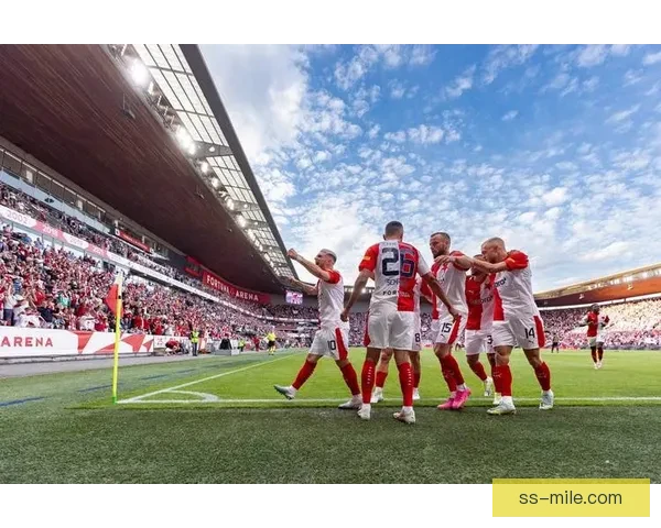 拉冯依旧神勇守卫南特大门展现卓越防守实力带领球队稳固胜局