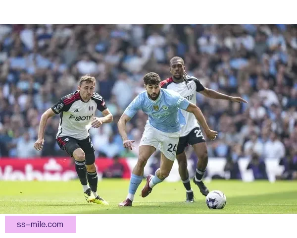 格瓦迪奥尔在曼城左后卫频频建功展现精湛脚法技巧