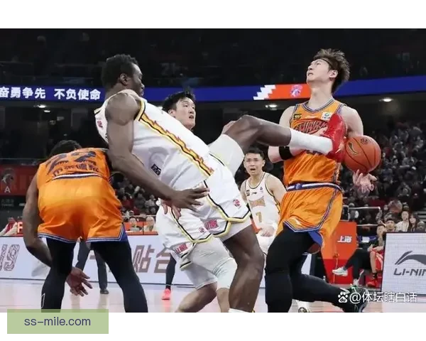 核心球员伤停对国家队比赛成绩的影响及其应对策略分析 核心球员伤停对国家队比赛成绩的影响及其应对策略分析